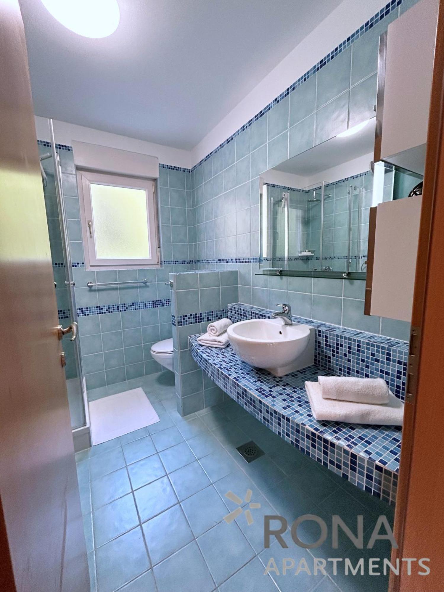 Rona Spacious Apartment With A Panoramic View Ичичи Экстерьер фото
