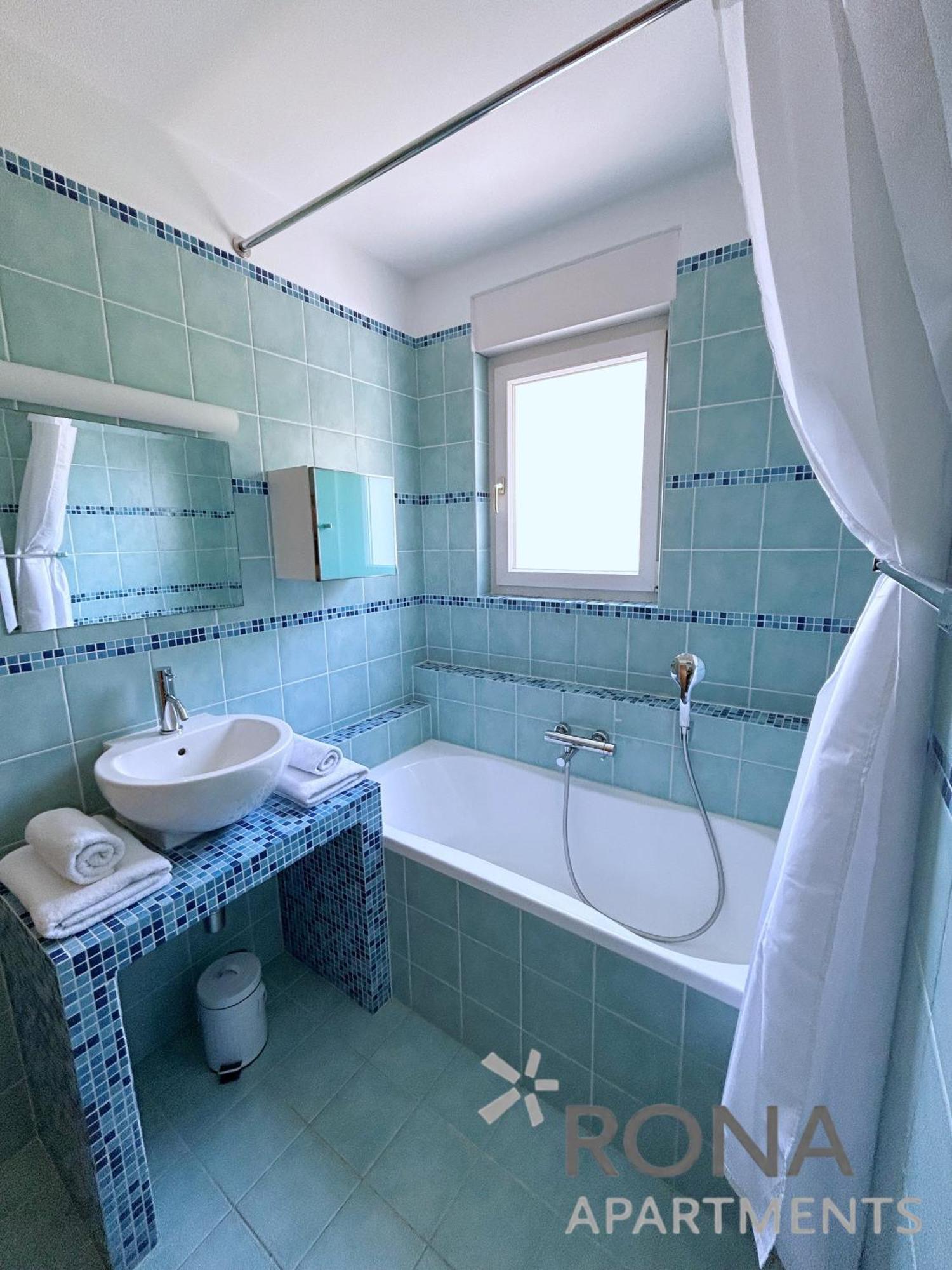 Rona Spacious Apartment With A Panoramic View Ичичи Экстерьер фото